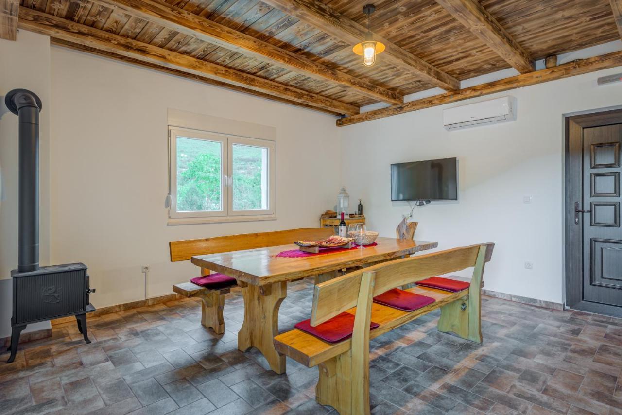 Villa Salvia Zagvozd Esterno foto