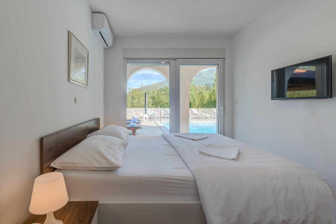 Villa Salvia Zagvozd Esterno foto